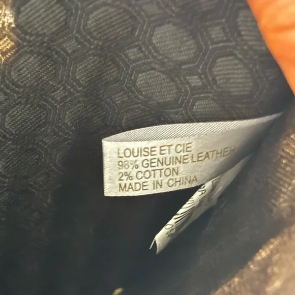 Louise et Cie Black and Cream Striped Leather Cosmetic Bag - Picture 6 of 8